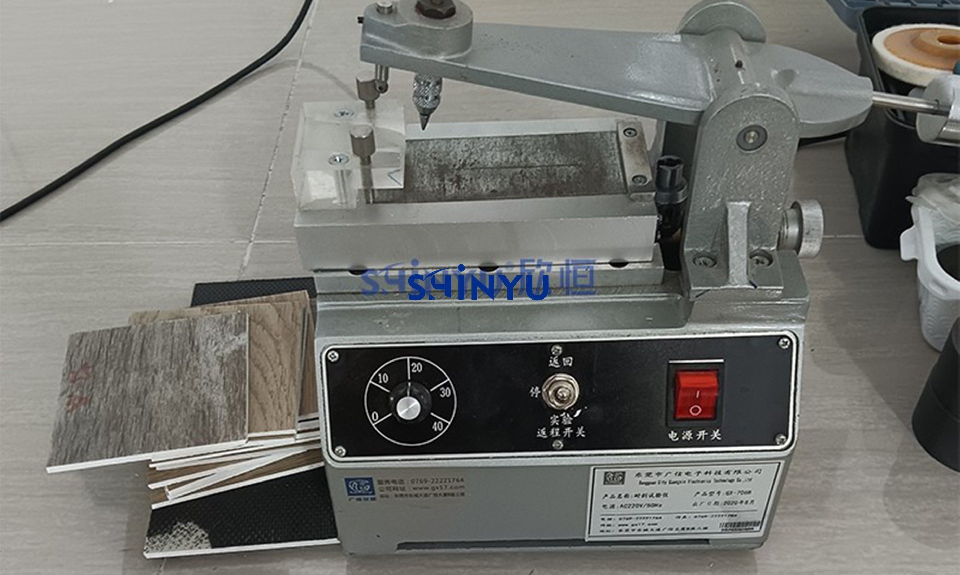實(shí)驗(yàn)室儀器-耐刮試驗(yàn)機(jī)(1).jpg